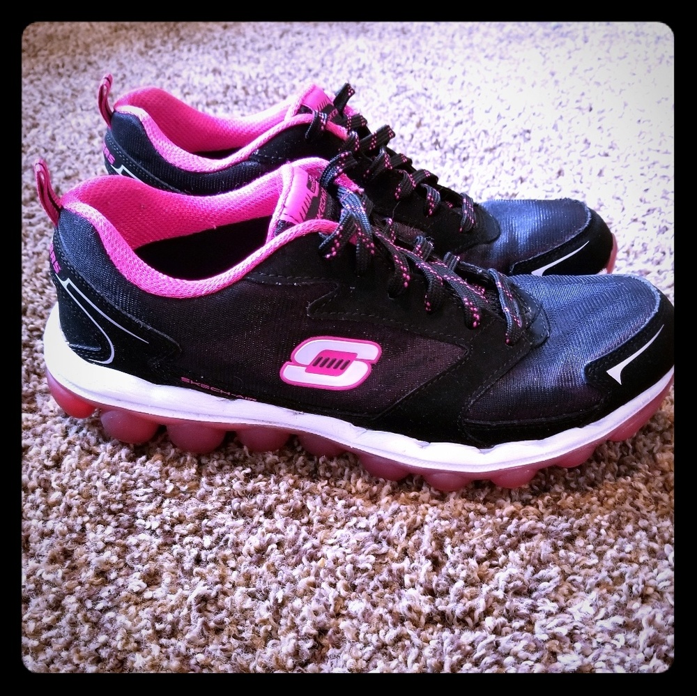 Skechers 8.5 Skech-air gel memory foam sneakers